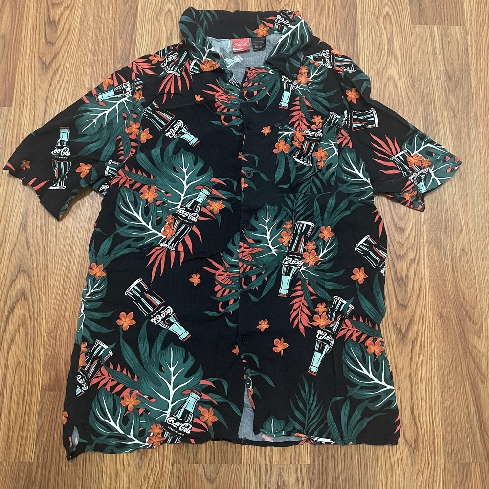 Coca-Cola Hawaiian Shirt Mens Medium Camp Collar‎ Rayon Tropical Button Front